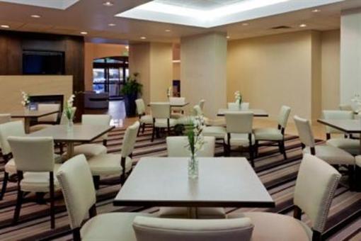 фото отеля Hilton Garden Inn Dover