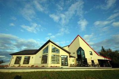 фото отеля First Canada Inns