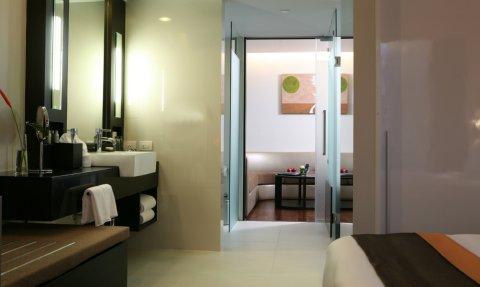фото отеля Radisson Suites Bangkok Sukhumvit