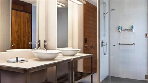 фото отеля Aloft London Excel