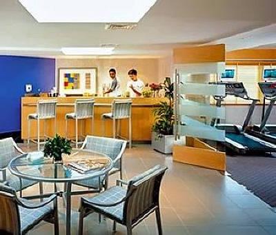фото отеля Traders Hotel Dubai