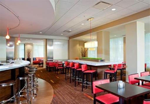 фото отеля Courtyard by Marriott Grand Rapids Downtown