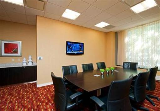 фото отеля Courtyard by Marriott Grand Rapids Downtown