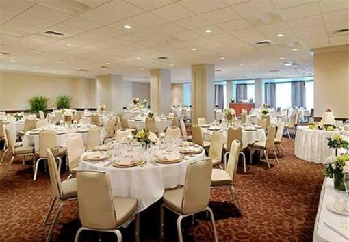фото отеля Courtyard by Marriott Grand Rapids Downtown