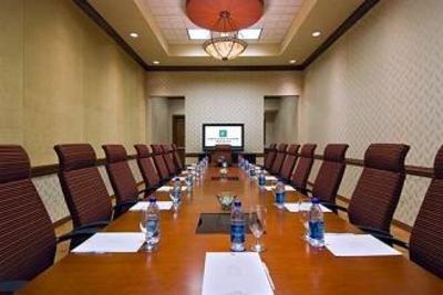 фото отеля Embassy Suites Murfreesboro