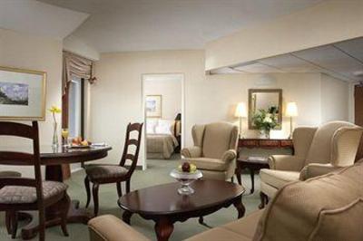 фото отеля Four Points Hotel And Suites Kingston