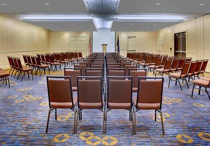 фото отеля Courtyard by Marriott Charleston Historic District