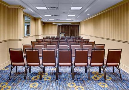 фото отеля Courtyard by Marriott Charleston Historic District