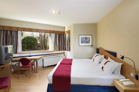 фото отеля Holiday Inn Express Madrid - Tres Cantos