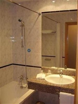 фото отеля Holiday Inn Express Madrid - Tres Cantos