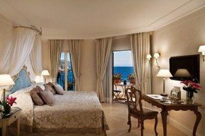 фото отеля Villa Sant'Andrea by Orient-Express