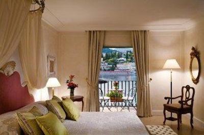 фото отеля Villa Sant'Andrea by Orient-Express
