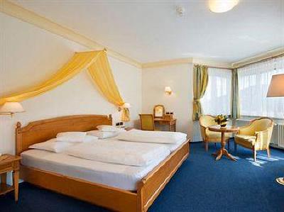 фото отеля Hotel Kristall Valdaora