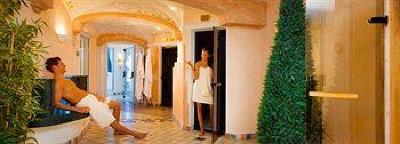 фото отеля Hotel Kristall Valdaora