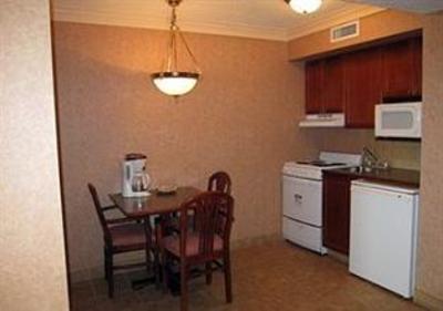 фото отеля Econo Lodge South Calgary