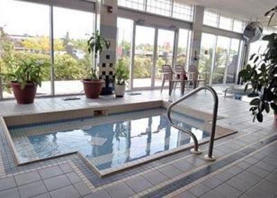 фото отеля Econo Lodge South Calgary