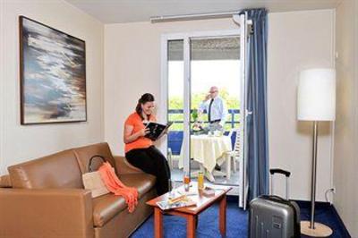 фото отеля Alliance Hotel Lyon Villeurbanne