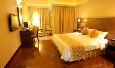 фото отеля Lilac Garden Hotel