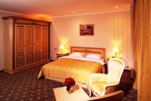 фото отеля SK Royal Hotel