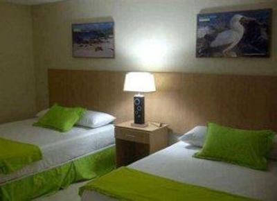 фото отеля Hotel North Seymour