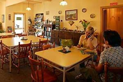 фото отеля Airport Bed & Breakfast