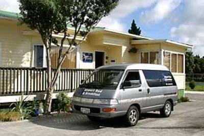 фото отеля Airport Bed & Breakfast