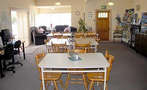 фото отеля Airport Bed & Breakfast