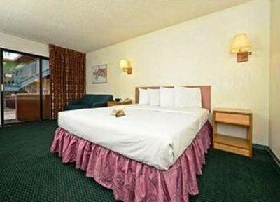 фото отеля Quality Inn & Suites Airport North