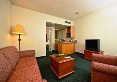 фото отеля Quality Inn & Suites Airport North