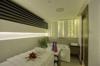фото отеля Park Plaza Kolkata Ballygunge