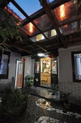 фото отеля Qianjinge Inn