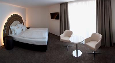 фото отеля TAOme Feng Shui Stadthotel Breisgau