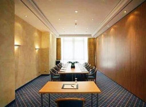 фото отеля Quality Hotel Schwanen Stuttgart Airport