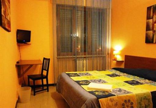 фото отеля Airport Pisa Rooms