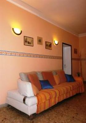 фото отеля Airport Pisa Rooms