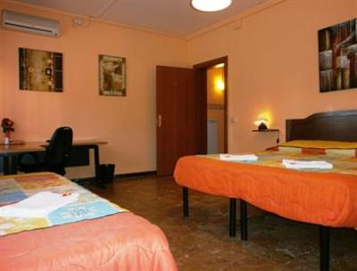 фото отеля Airport Pisa Rooms