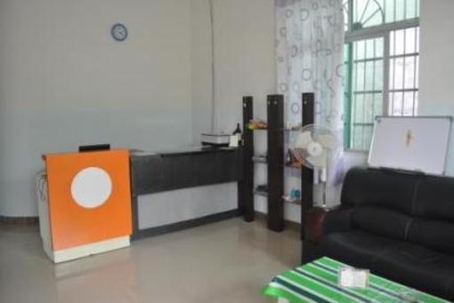 фото отеля Thorn Bird Sanya Hostel