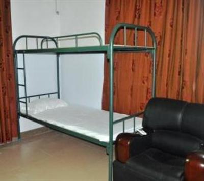 фото отеля Thorn Bird Sanya Hostel