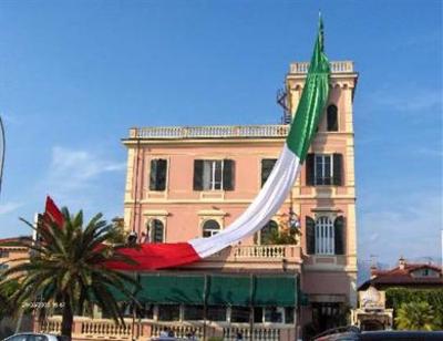 фото отеля Hotel Italia Marina di Massa