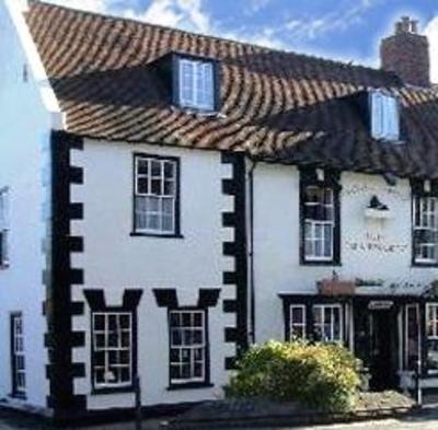 фото отеля The Lion Hotel St. Neots