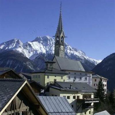 фото отеля Backpacker Hotel Swissroof Sent