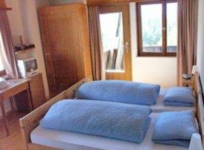 фото отеля Backpacker Hotel Swissroof Sent