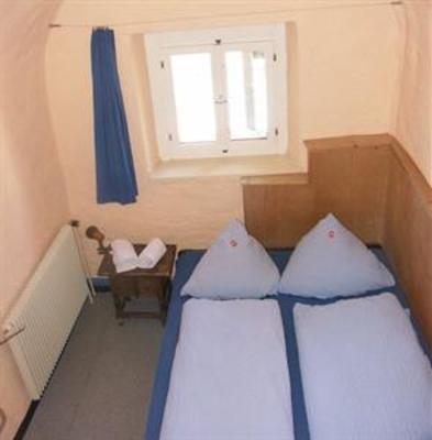 фото отеля Backpacker Hotel Swissroof Sent