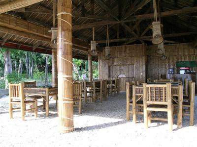 фото отеля Robinson Cruse Beach Resort