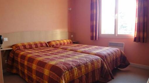 фото отеля Hotel Regina Ars-sur-Formans