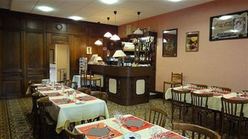фото отеля Hotel Regina Ars-sur-Formans