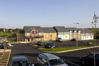 фото отеля Premier Inn Helston