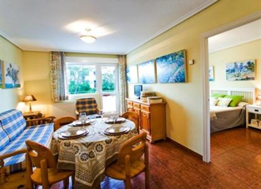 фото отеля Apartamentos Acacio Suances