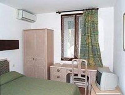 фото отеля Le Dauphin Hotel Hourtin