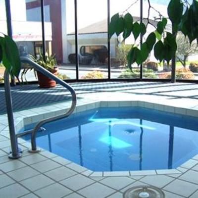 фото отеля Compare Inn and Suites